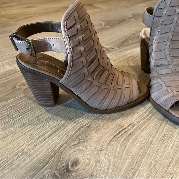Jessica Simpson Shoes - 6.5 Jessica Simpson block heel